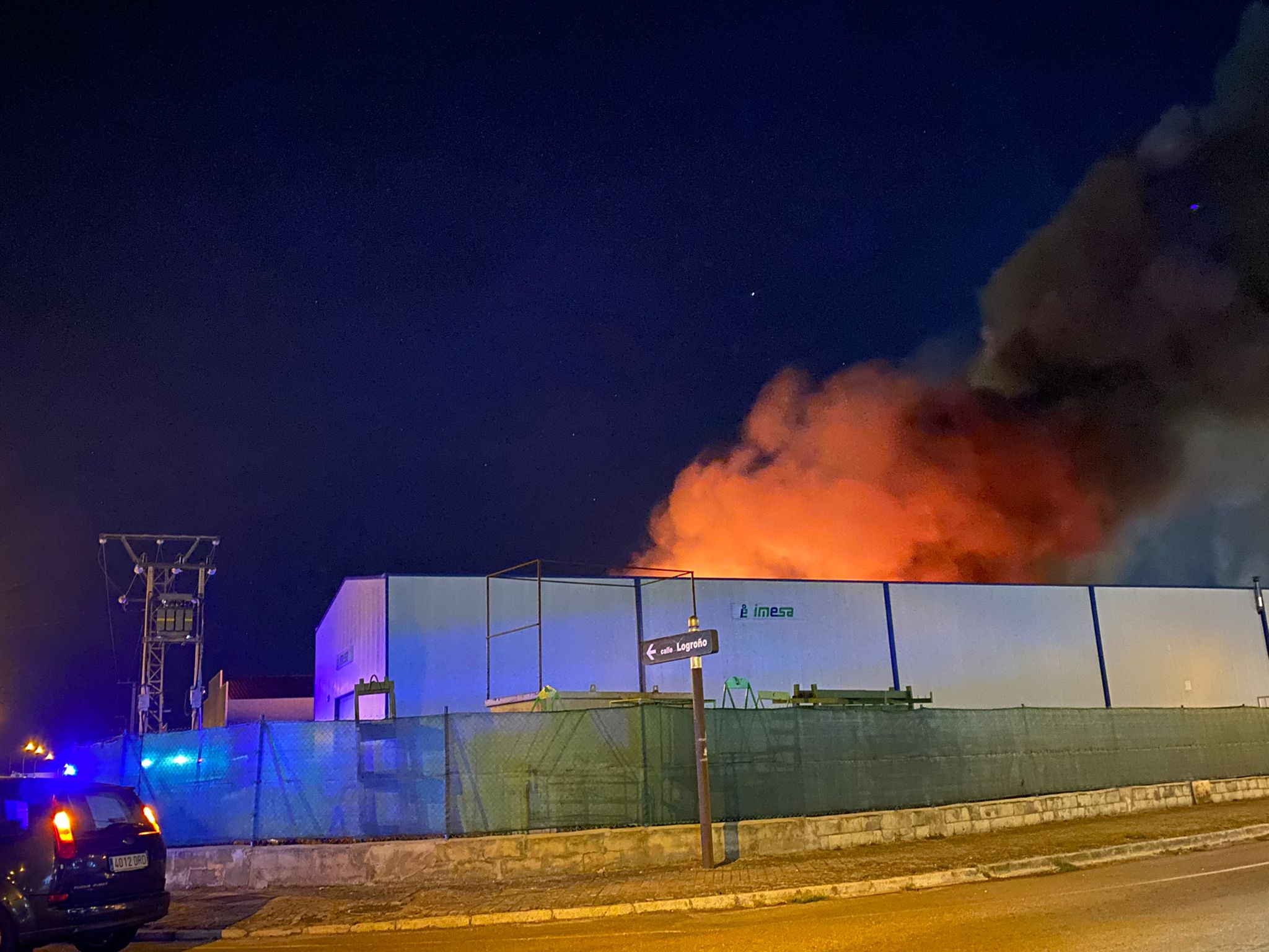 Sonorama pierde su historia material en el incendio de las naves de Aranda