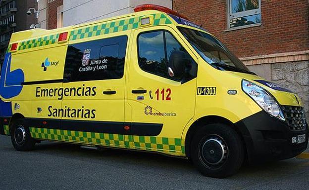 Trasladados al hospital dos varones tras una colisión entre dos vehículos en Lerma