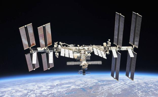 Los escombros obligan a aplazar un paseo de los astronautas de la ISS