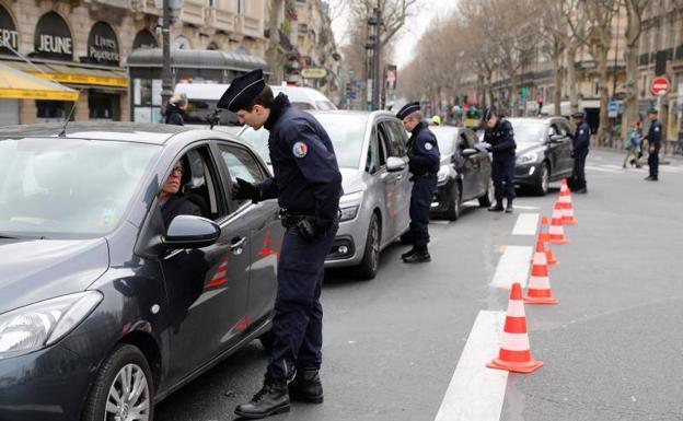 Francia pedirá un test a los comunitarios no inmunizados