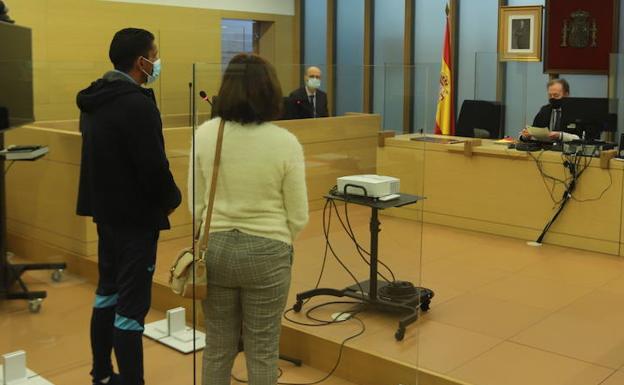 Acepta 12 años y medio de cárcel por matar a su hermano en la calle Progreso de Burgos