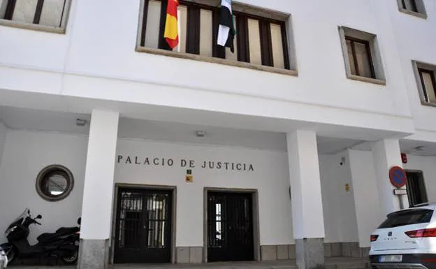 Condenados tres futbolistas por abusos sexuales y vejaciones en Badajoz