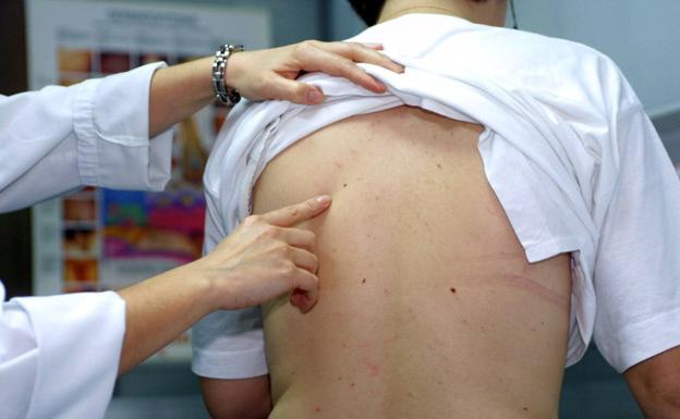 Sanidad resuelve definitivamente el concurso de traslados para 33 especialidades