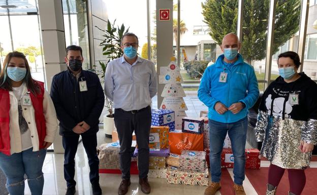 'El Árbol de los Sueños' ofrecerá regalos de Navidad a 52 niños en situación de vulnerabilidad en Burgos