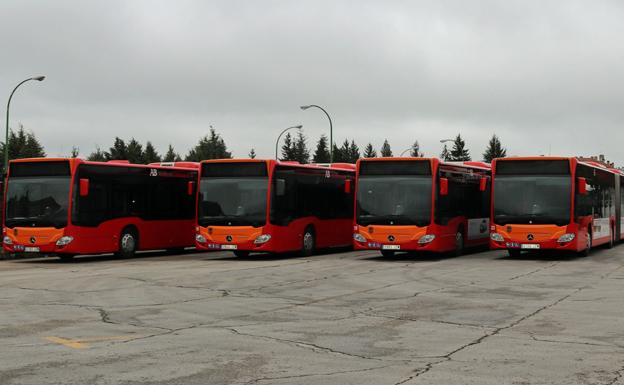 Los autobuses de Burgos recuperan viajeros pero continúan lejos de datos anteriores a la pandemia