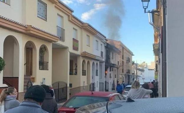 Mueren una madre y su hijo en el incendio de una casa en Granada