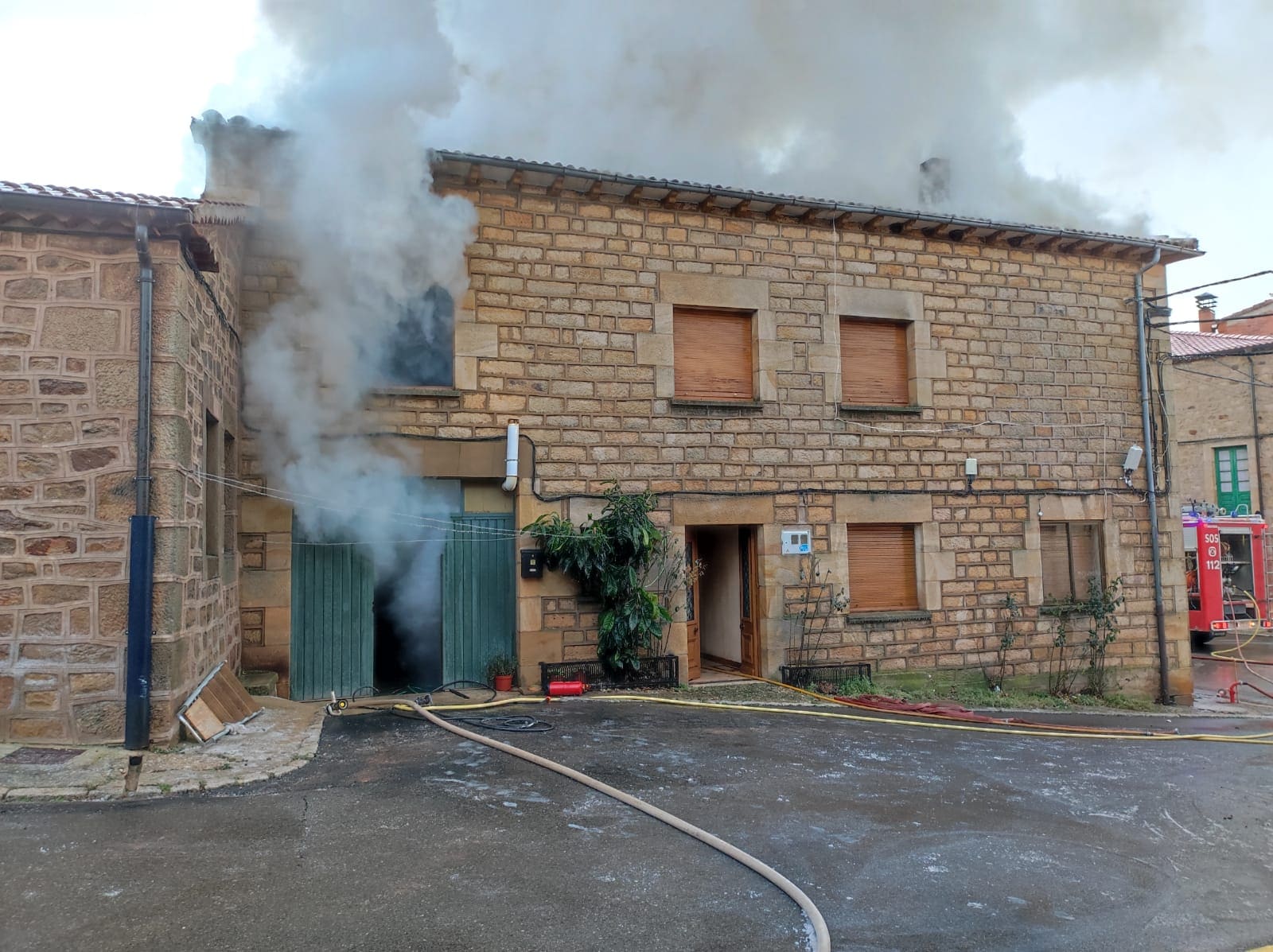 Imágenes del incendio en Palacios de la Sierra