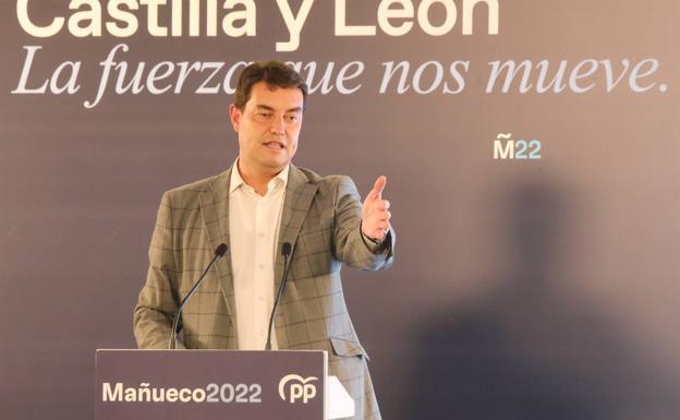 Ibáñez le asegura a Vox que el PP no va a rechazar Europa ni las autonomías