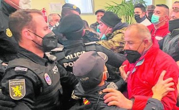 Los siete detenidos por el asalto de Lorca quedan en libertad con cargos