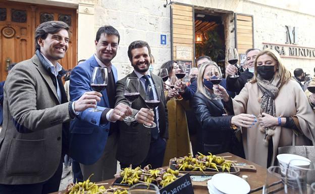 Pablo Casado lamenta en Burgos la «falta de impulso» de los poderes públicos a las grandes empresas