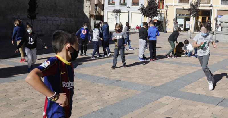 Las mascarilla tampoco serán necesarias en los patios de los colegios desde el viernes