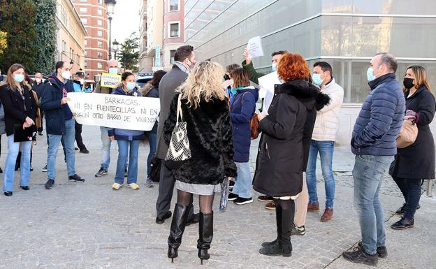Los vecinos de Fuentecillas se plantan contra las barracas en el pleno