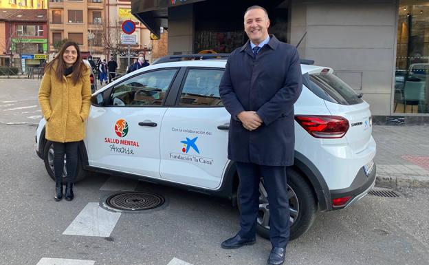 Donan un vehículo a Salud Mental Aranda para atender a sus usuarios