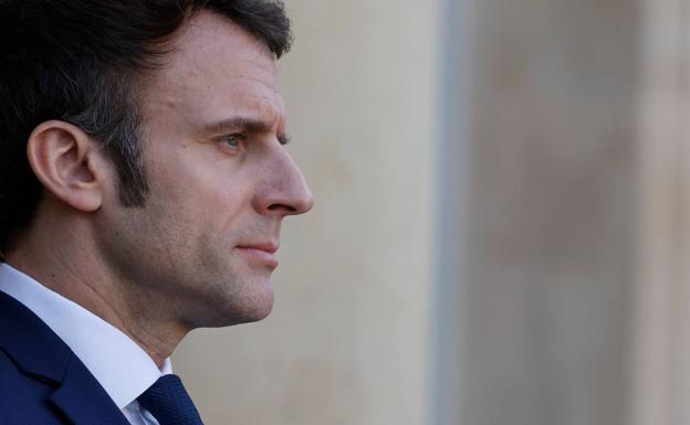 Macron anuncia por carta su candidatura a las presidenciales