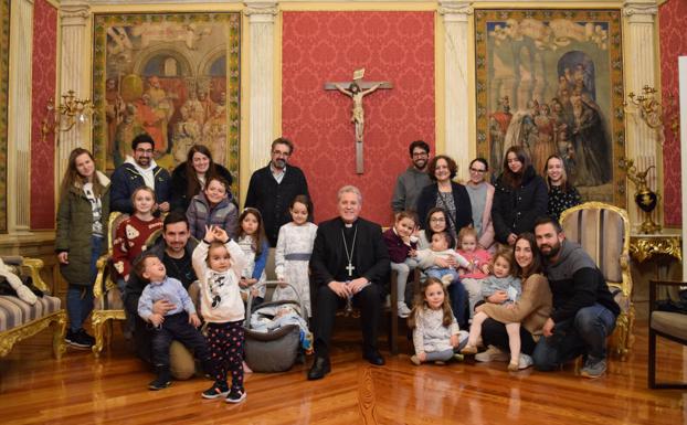 Tres furgonetas para huir de Ucrania: el periplo de una familia de misioneros recién llegada a Burgos