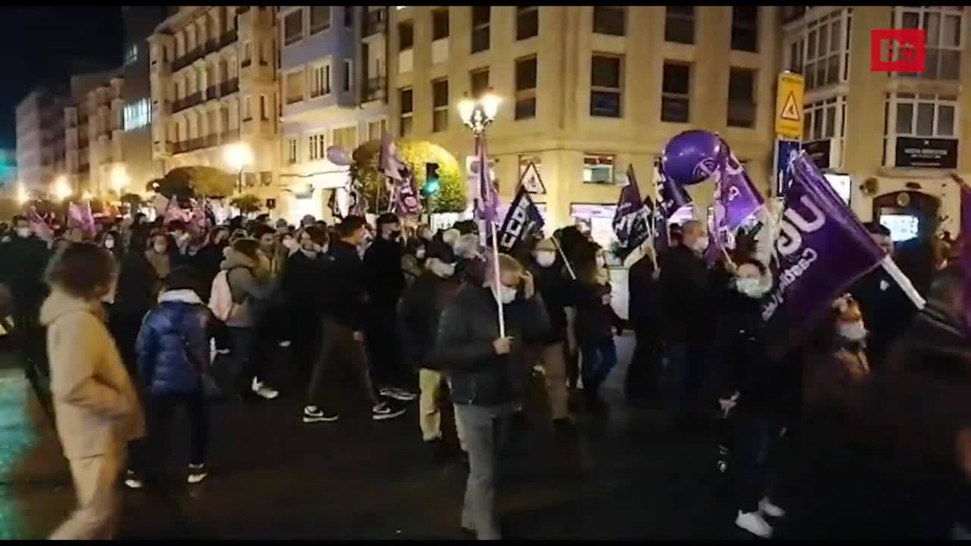 Más de 2.000 burgaleses salen a las calles el 8-M