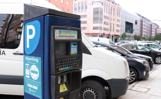 Podemos considera «una ocurrencia» no cobrar zona azul a los coches eléctricos en Burgos