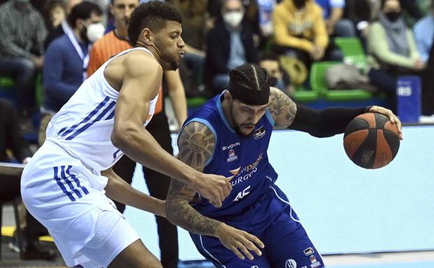 El Hereda San Pablo sucumbe ante un Real Madrid líder