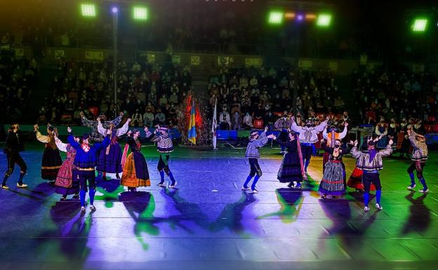 El folclore burgalés danza fuerte tras la pandemia