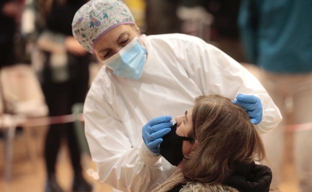 Uno de cada cuatro médicos en Castilla y León necesita apoyo psicológico tras la pandemia