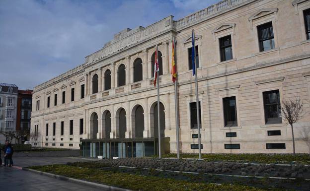 Dos años de prisión para el joven que rajó la cara con un vaso a un portero en Burgos