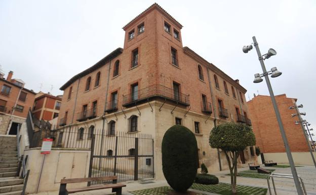 La ampliación del Palacio de Castilfalé vuelve a encallarse