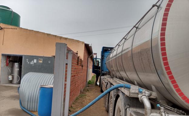 UCCL mantiene que agricultores y ganaderos de la Comunidad no han tenido ningún problema por la huelga de transporte