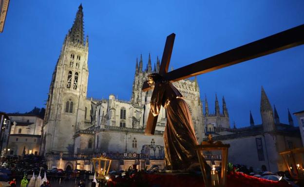 El PP acusa al PSOE de «despreciar» la Semana Santa de Burgos al retirar el apoyo institucional