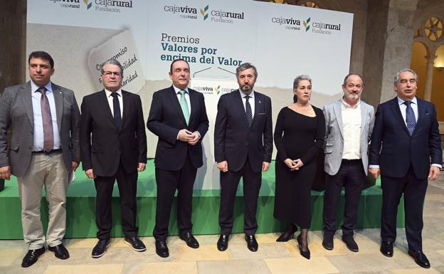 Fundación Cajaviva Caja Rural homenajea a los ganadores de los Premios Valores por Encima del Valor