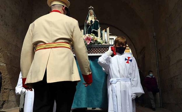 La procesión infantil se consolida en Burgos en el comienzo de la Semana Santa