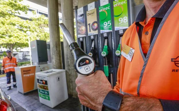 Las gasolineras piden amparo al Defensor del Pueblo para garantizar su viabilidad