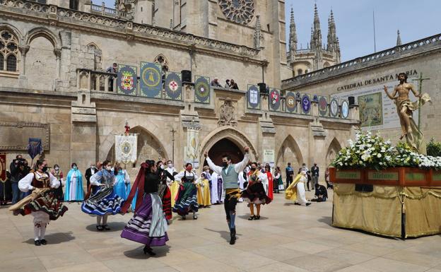 Burgos celebra la resurrección de Cristo con la castellanidad por bandera