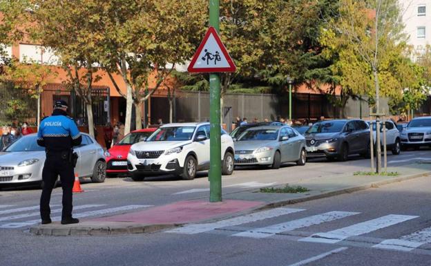 Burgos apuesta por los puntos 'kiss&go' para evitar los atascos a las puertas de los colegios