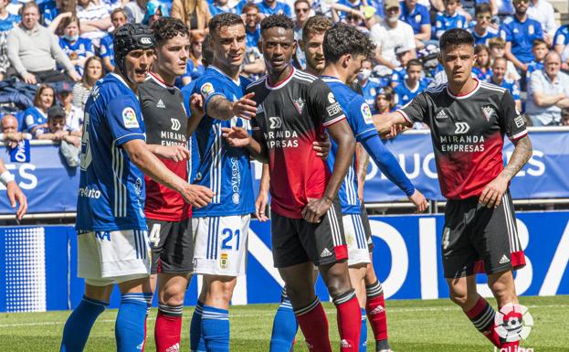 El rodillo del Real Oviedo no da opción al Mirandés