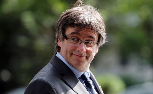 Puigdemont dejará en un mes la presidencia de Junts