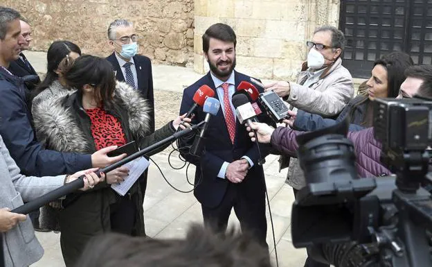 Vox mantiene casi inalteradas las estructuras de sus consejerías en la Junta de Castilla y León