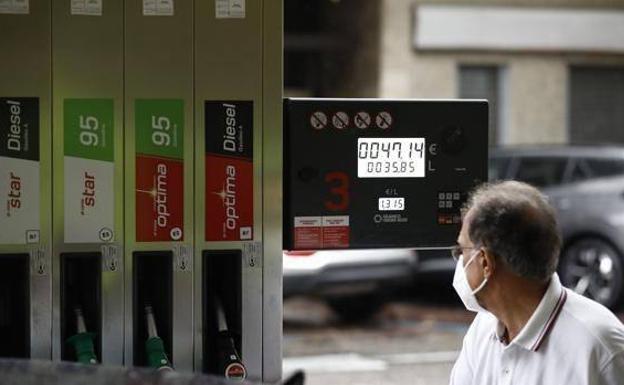 Los carburantes han subido un 6,6% pese al descuento de 20 céntimos