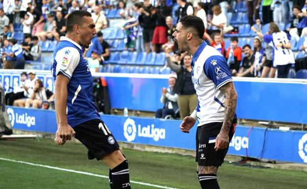 El Alavés doblega al Espanyol y mantiene la esperanza