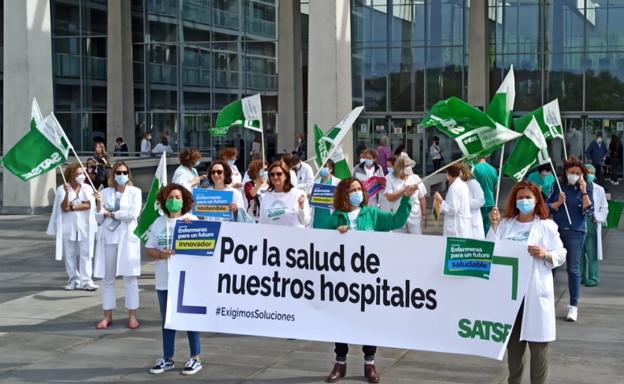 Las enfermeras exigen en Burgos mejoras profesionales y laborales como «motor» del sistema sanitario