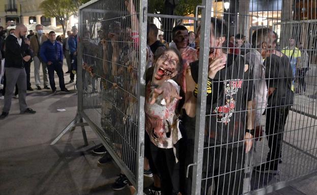 El apocalipsis zombie se apodera de las calles de Burgos con la Survival Zombie