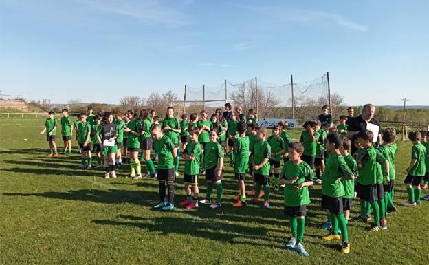 El fútbol base se juega en Salas de los Infantes