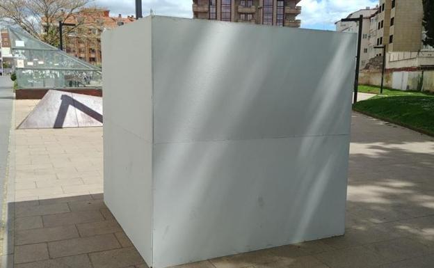 Artistas burgaleses expondrán creaciones libres en cuatro grandes cubos distribuidos por la ciudad