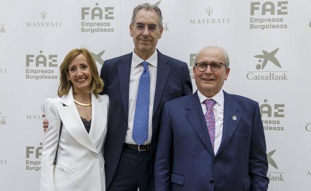 Asercomex Logistics recoge el FAE de Oro 2022 y Carmen Pinto el premio a Mejor Directiva del Año