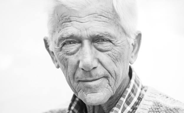 El escritor Theodor Kallifatides hablará de su obra literaria en el MEH