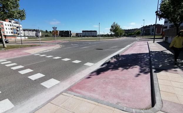 Mejora la seguridad en el cruce de las calles Murcia y Óscar Romero en Fuentecillas