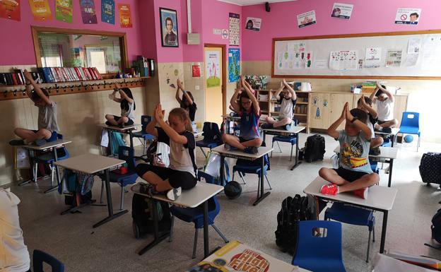 Alumnos de Maristas dan su 'particular' vuelta al mundo