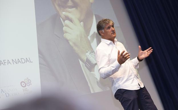 Toni Nadal, ex entrenador de Rafa Nadal, habla sobre motivación y gestión de la presión en Aranda