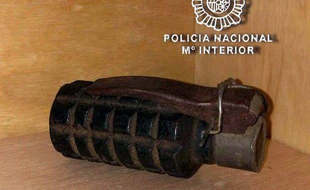 Una mujer encuentra una granada de mano al limpiar el domicilio de su padre en Burgos