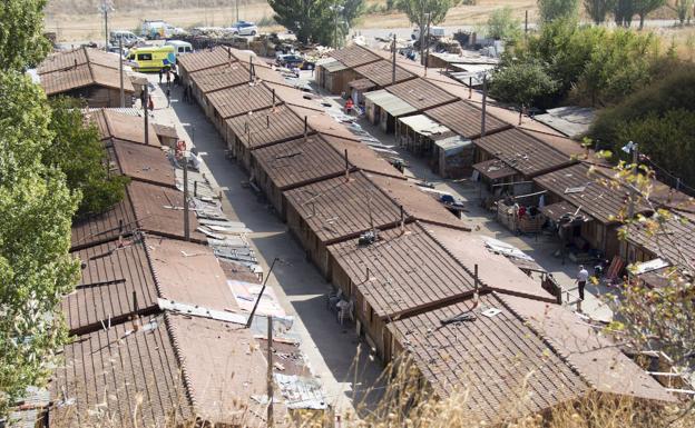 29 familias de El Encuentro estarán realojadas este año, tras la compra de nuevas 14 viviendas