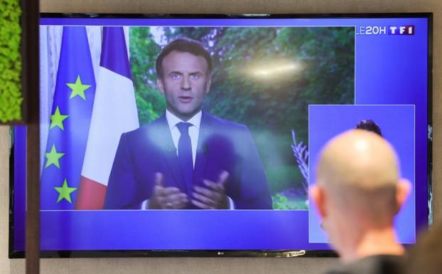 Macron descarta un Gobierno de unidad nacional para superar el bloqueo parlamentario